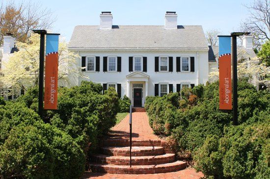 Kluge-Ruhe Aboriginal Art Collection of the University of Virginia